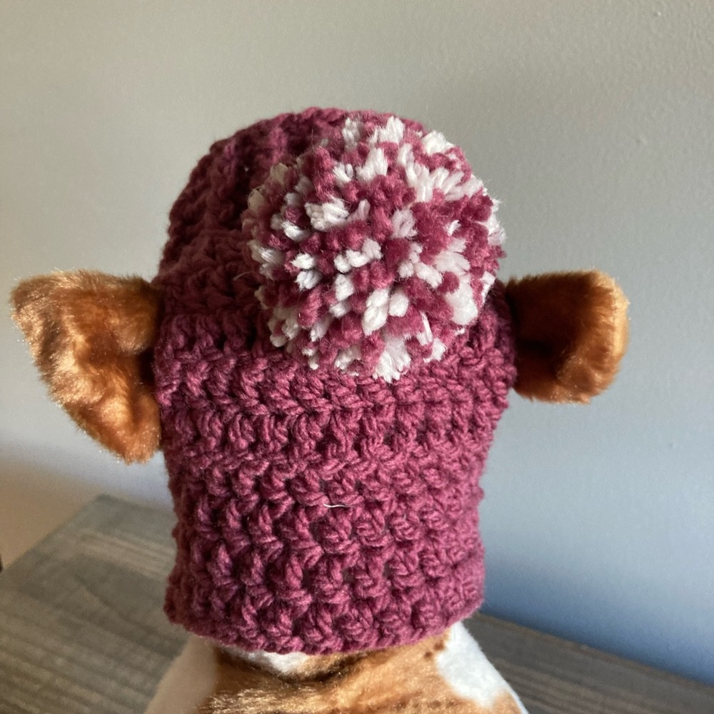Hand knit/crochet Berry dog hat with pom-pom and collar - Picture 5 of 7